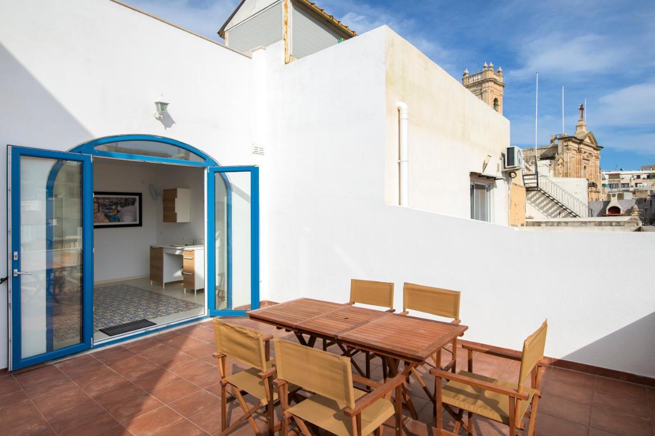 Chic, Stylish Traditional Townhouse With Terrace - 圣保罗湾城 外观 照片
