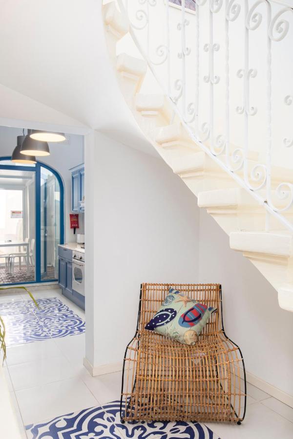 Chic, Stylish Traditional Townhouse With Terrace - 圣保罗湾城 外观 照片